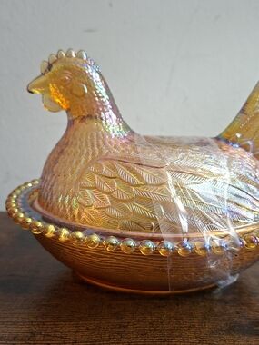Vintage Indiana Glass Marigold Iridescent Hen on Nest Covered Dish Carnival Glas